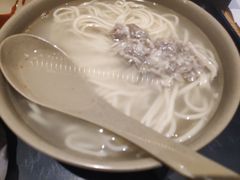 -亮亮面馆(经六路店)