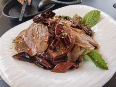 薄荷叶拌牛肉-多味居(剪子巷店)