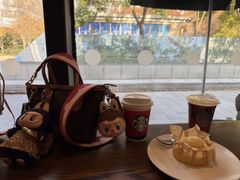 -星巴克(西藏路店)