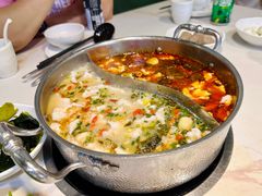 -德林酸菜鱼火锅(南丹店)