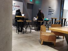大堂-星巴克(丁香国际商业中心店)
