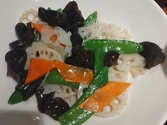 -鸽舞笙平金牌烧鸽子·融合菜(鲁谷店)
