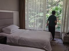 -上海怡沁园度假酒店