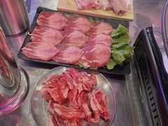 -豚豚家돈돈가韩国锅盖烤肉(新北万达店)
