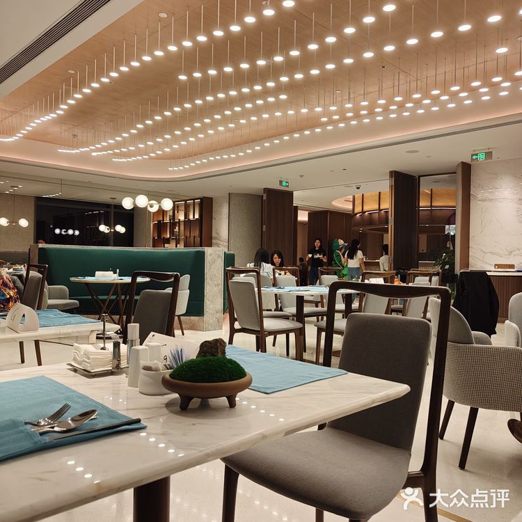 南宁新开的！希尔顿自助餐