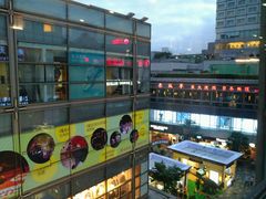 -大宁国际商业广场-地下停车库