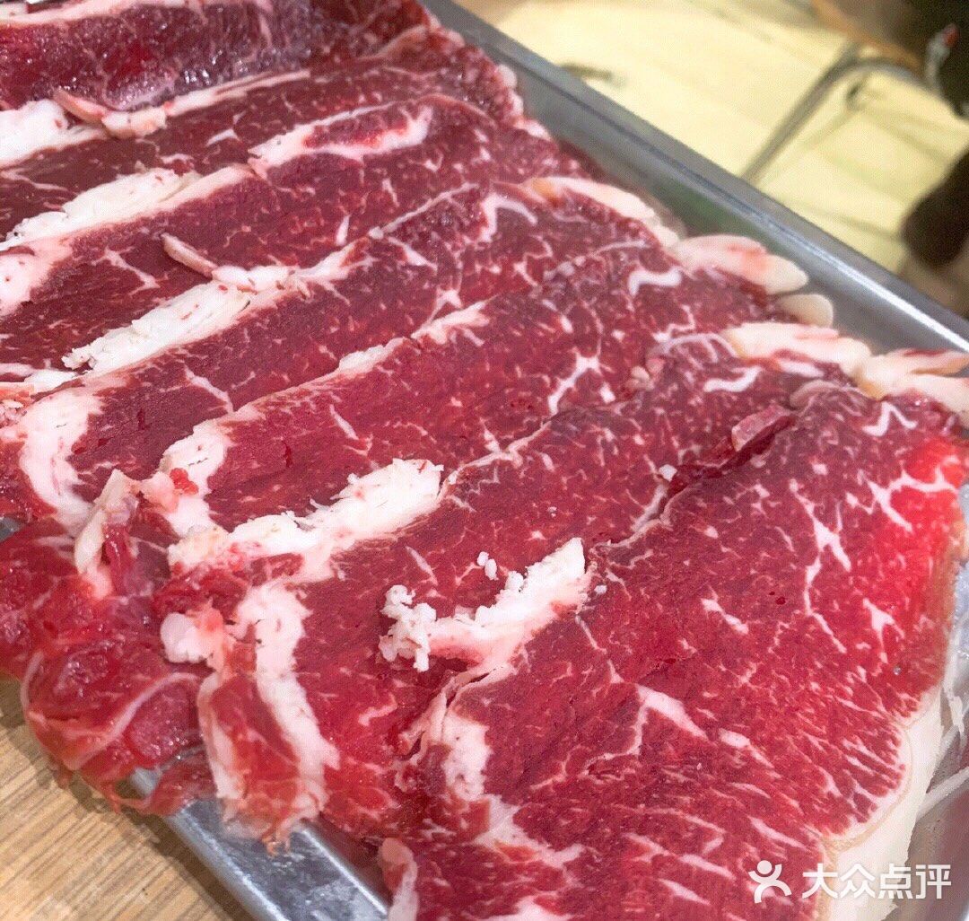 想吃鹰嘴拌肉,烤土豆片,于是搜了这家融合烤肉店