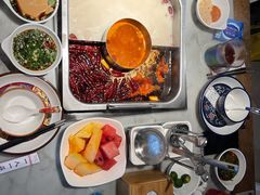 -尚尚仙·酸汤猪手·猪肚鸡火锅(华联万柳购物中心店)