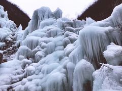 -大平台龙居瀑布旅游区