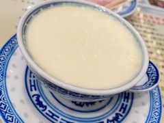-广信牛奶甜品世家(台东店)