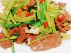 小炒黄牛肉-湘与香缘·湖南菜(王府井北京市百货大楼店)