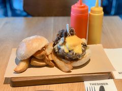 -The Diner X餐厅(青岛万象城店)