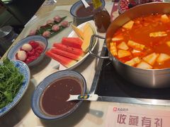 -尚尚仙·酸汤猪手·猪肚鸡火锅(华联万柳购物中心店)