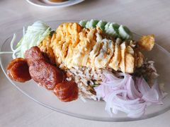 -Pae Krung Kao Restaurant