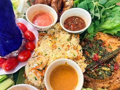 -沐毫傣泐云南菜孔雀宴•手抓饭傣味烧烤(曼听公园店)
