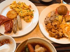 -中山利和希尔顿酒店