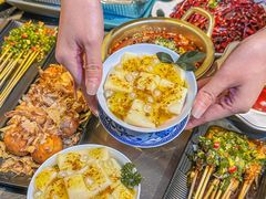 -依呀呀ktv烧烤小串(中山西路店)