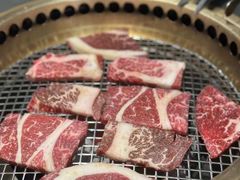 -铭牛烧肉·和牛海鲜自助(高新月牙湖店)