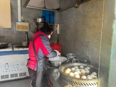 -钱记包子糕团