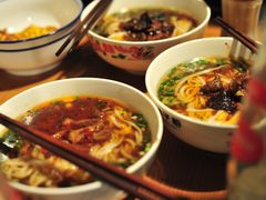 -矮子粉店1985·长沙米粉(湘春路店)