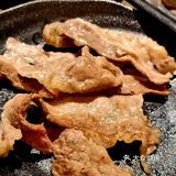 放假想吃肉 溜达一圈 日本烧肉还是吃牛角 