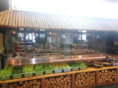 -鱼窝棚柴火铁锅炖(富山屯店)