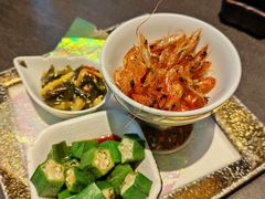 -铭牛烧肉·和牛海鲜自助(高新月牙湖店)