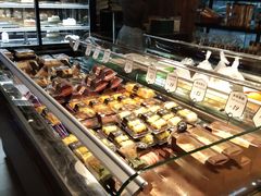 -红跑车蛋糕世界(清江路店)