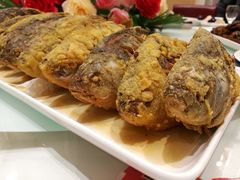 东平湖爆煎鱼-老牌坊鲁菜名店(宽厚里店)
