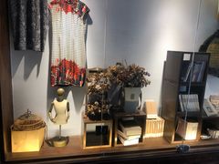 -良友书坊(安徽路店)