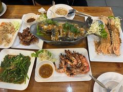 -两兄弟Song Pee Nong(2号店)