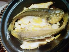 金榜黄花鱼-恭喜上堓砂锅焗·海鲜大排档(闵行龙湖店)