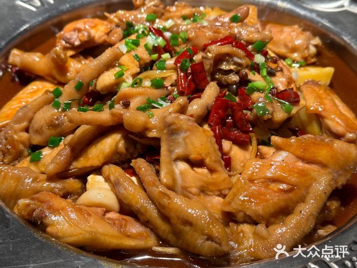胖哥俩肉蟹煲(学林街店)鸡翅煲图片