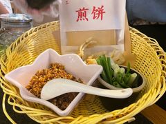 -鲁菜根·泰安菜(万达店)