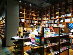 -百新书局(尚悦湾店)