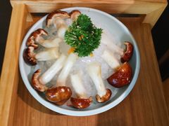 -左庭右院鲜牛肉火锅(浦江欢乐颂店)