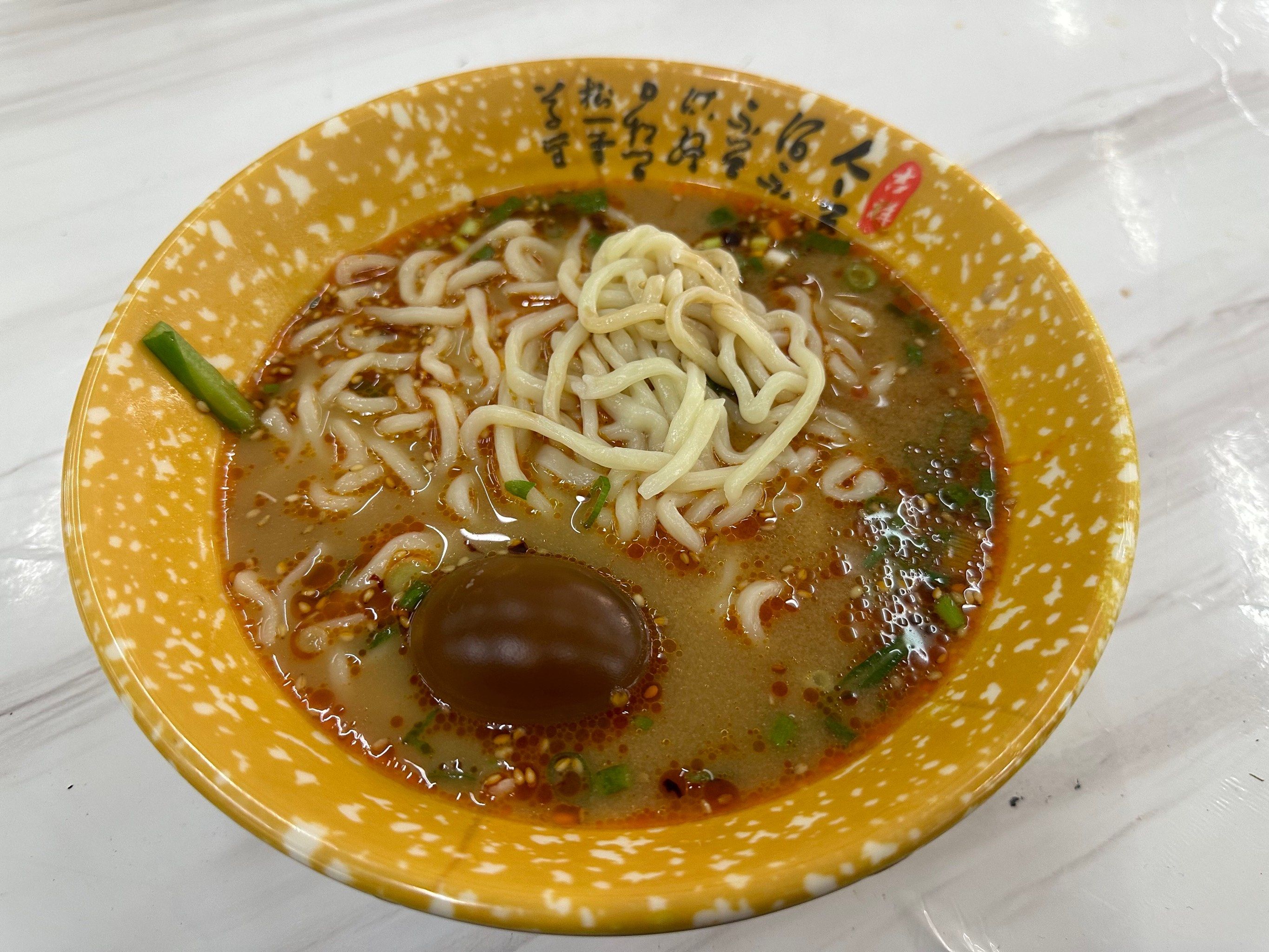 大学食堂,5元早餐面美滋滋