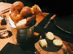 餐前包-AZUL by FUEL蓝色·法式酒馆(琶醍店)