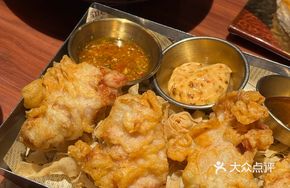 Momo Super Juicy Fried Chicken