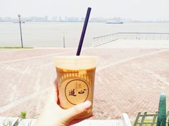 -游心咖啡(青山滨江店)