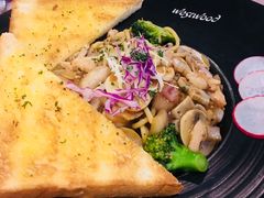 黑椒蘑菇鸡肉意面-遇见西木美式餐厅(体育路店)