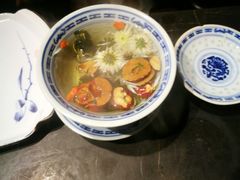 -巴四老城区炭火蛙锅(张江店)