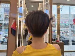 -一東造型烫发染发