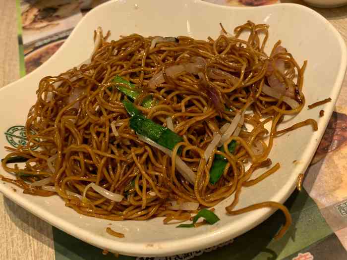 「香滑马拉糕」,「豬膶腸粉」,「豉油皇炒面」等等,都係他們的招牌