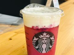火龙果番石榴茶云乌龙-星巴克臻选(上海中环广场2F店)