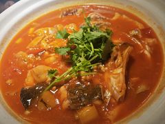 -魏铭鱼头捞饭(晋阳路店)