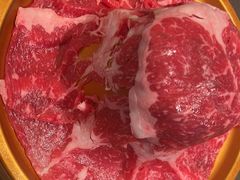 -牛YO寿喜烧·铁板烧和牛火锅自助(市府恒隆店)