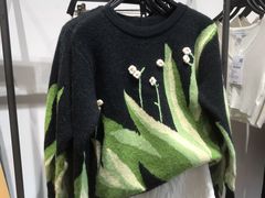 -URBAN REVIVO(高德置地广场·春广场店)