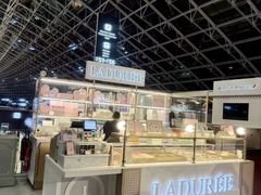 -ladurée(戴高乐机场T 2F店)