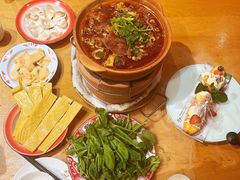 -郭婆婆疯子鸡·土货江湖菜馆